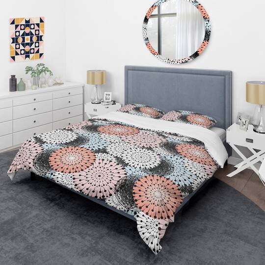 Designart 'Retro Abstract Flower Design I' Mid-Century Duvet Cover Set